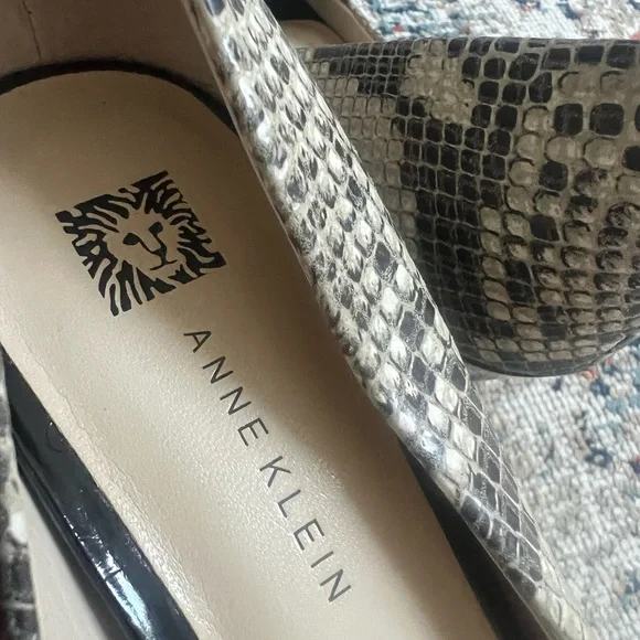 Anne Klein Women's Snakeskin Peep Toe Heels - Picture 7 of 11